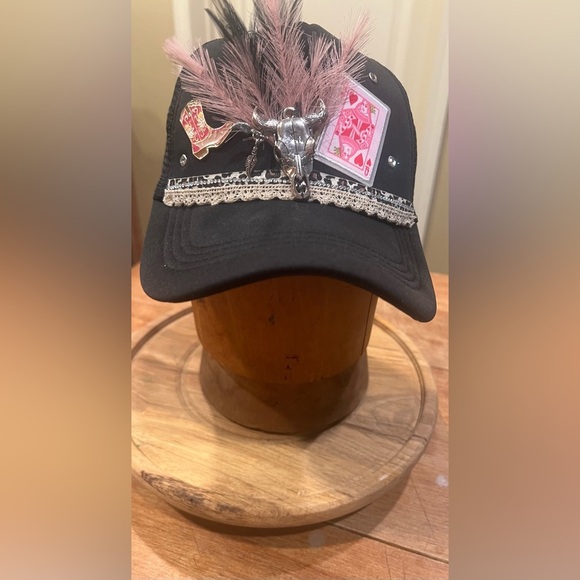 Handmade Western Boho Cowgirl Glitzy Pink, Black, & Leopard Mesh Trucker Hat - Picture 3 of 4